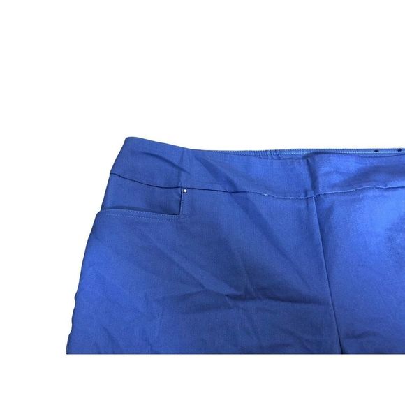 8652 NWT Avenue women's sz 22 short capri blue shorts pockets - Picture 2 of 6